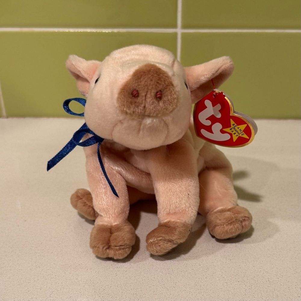 Ty Beanie Baby Knuckles the Pig (1999)